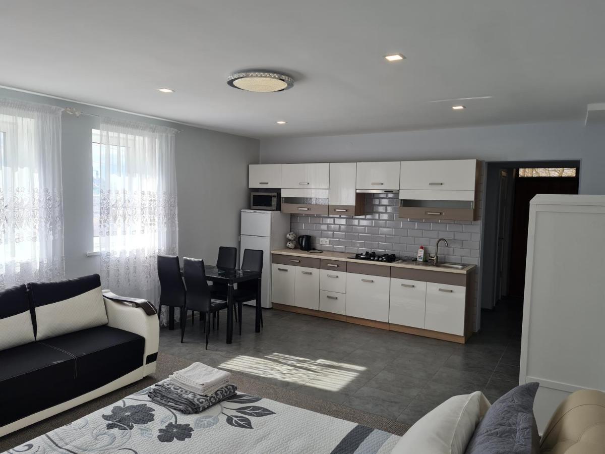 Birutes Apartamentai Клайпеда Экстерьер фото